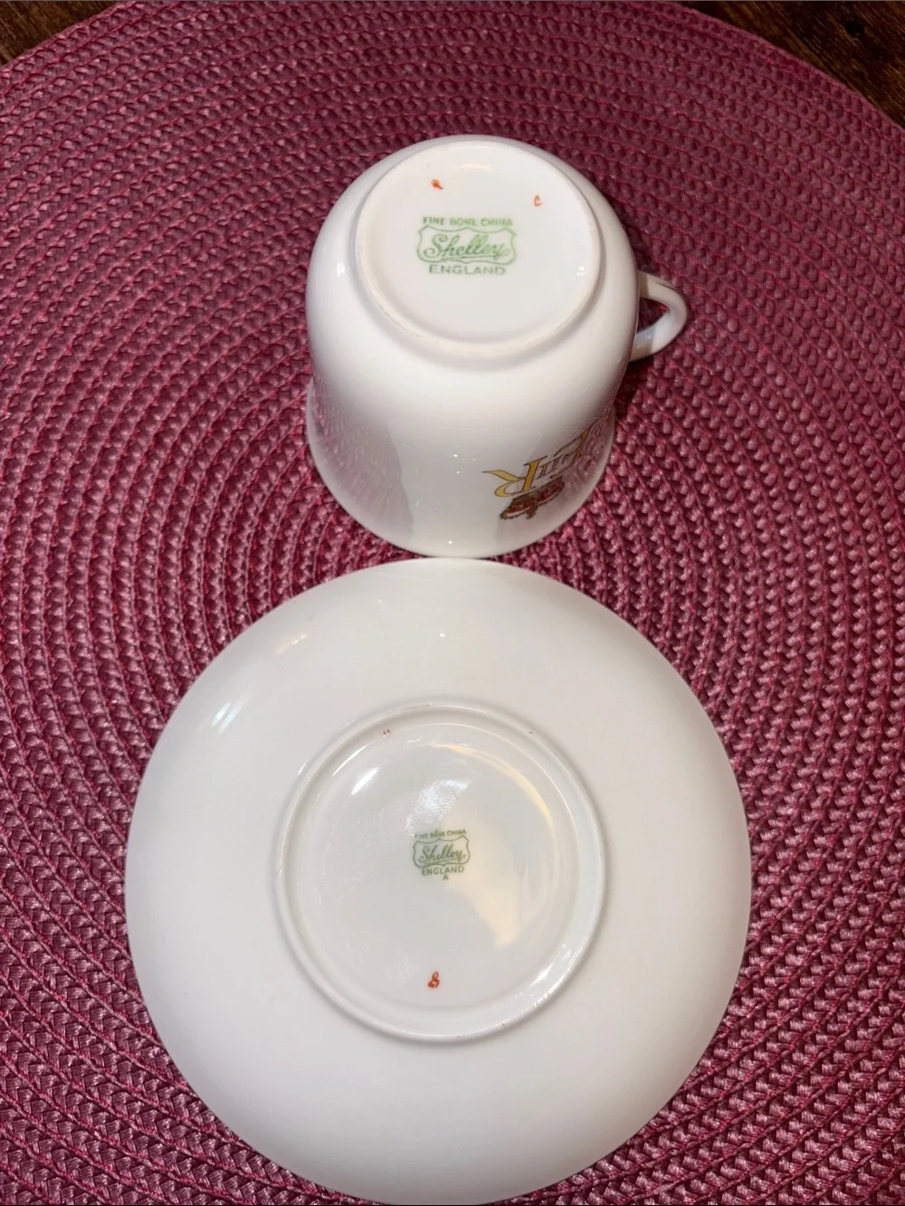Queen Elizabeth Commemorative White and Gold Porcelain Teacup/Saucer Set